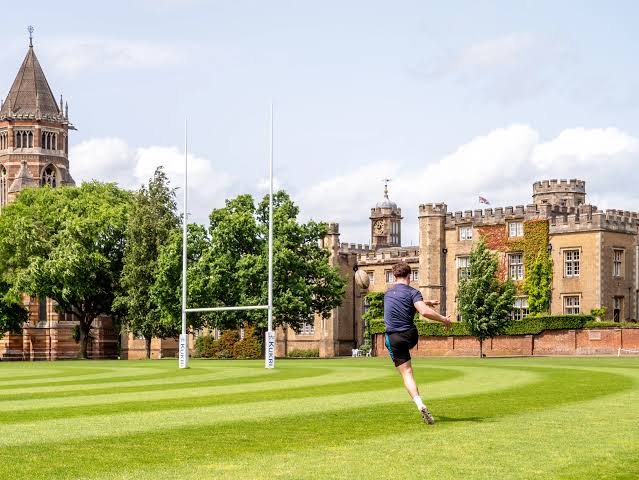 مدرسه بریتانیایی Rugby School Dubai در دبی