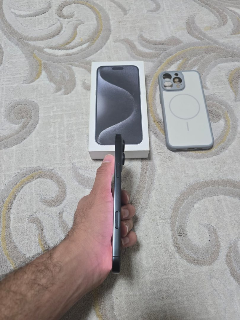 iPhone 16 Pro Max — 2