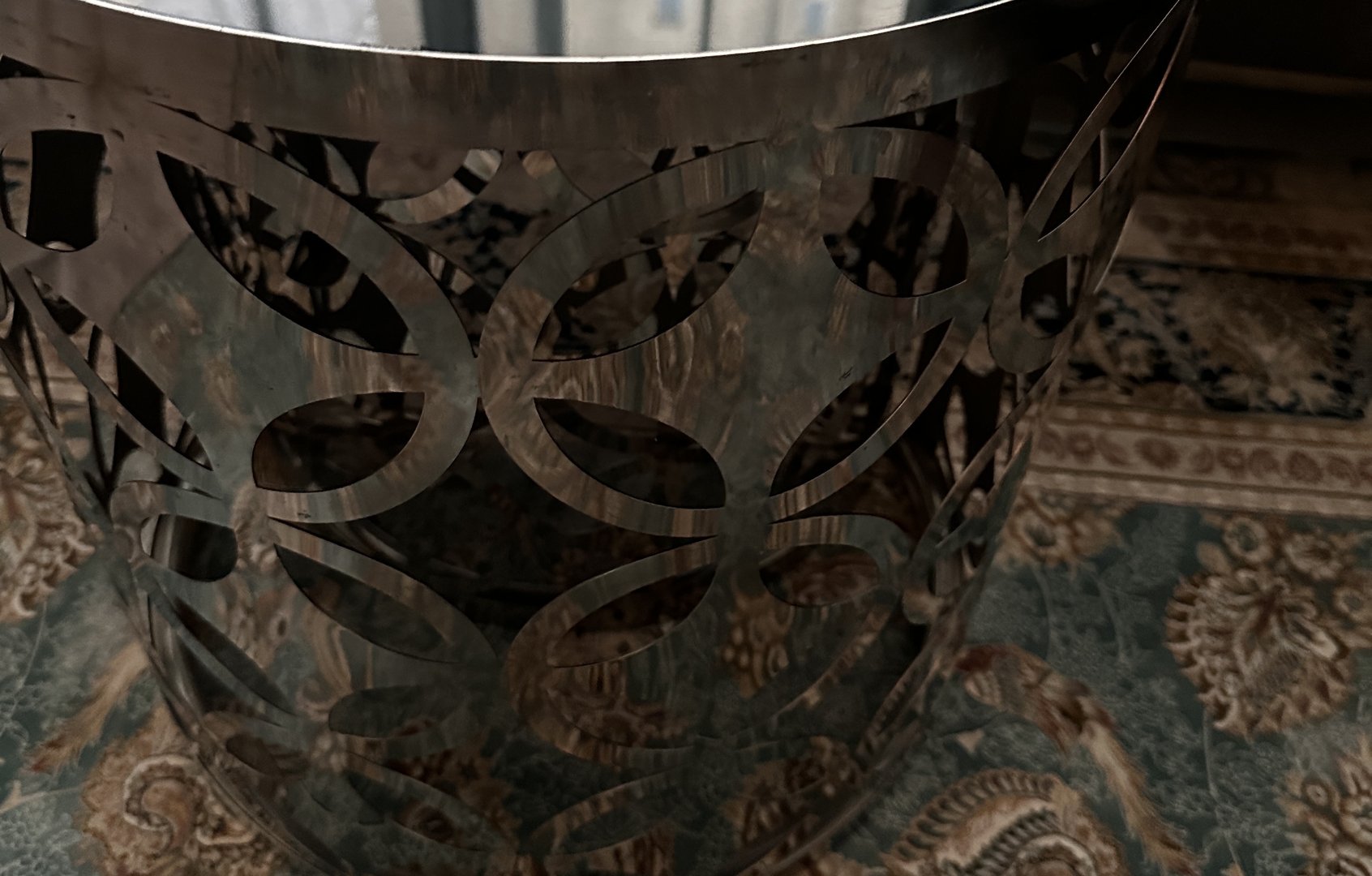 میز — 4