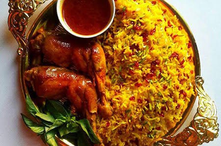 خرید و فروش و حمل محصولات ایرانی، مانند زعفران و زرشک و خرما و گلها و غیره.
