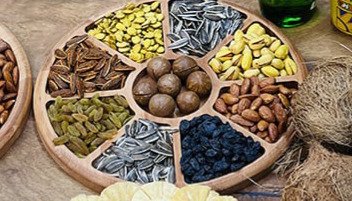 أدوات خشبية