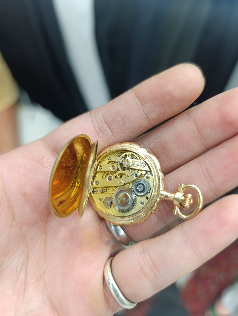 ساعت کلکسیونی طلا با 10عدد جواهر یاقوت — 3