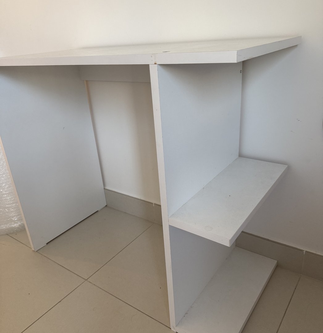 میز کار کوچک — 2