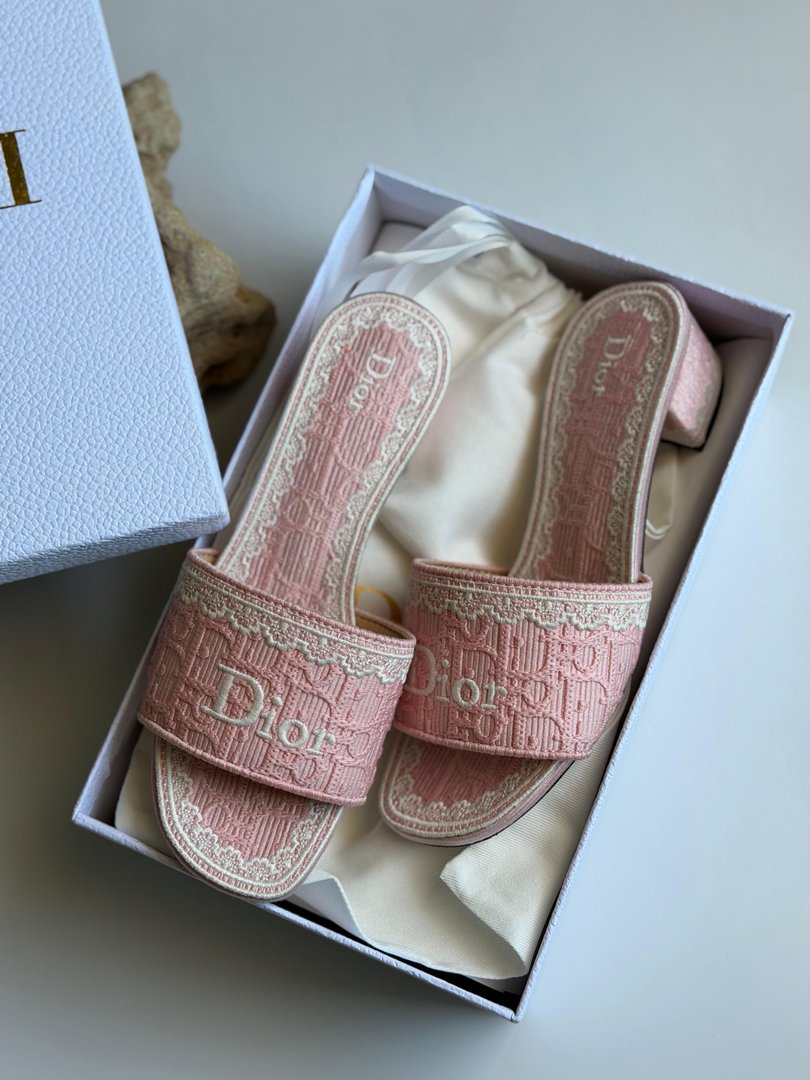 Dior — 3