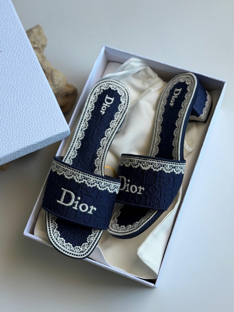 Dior — 2