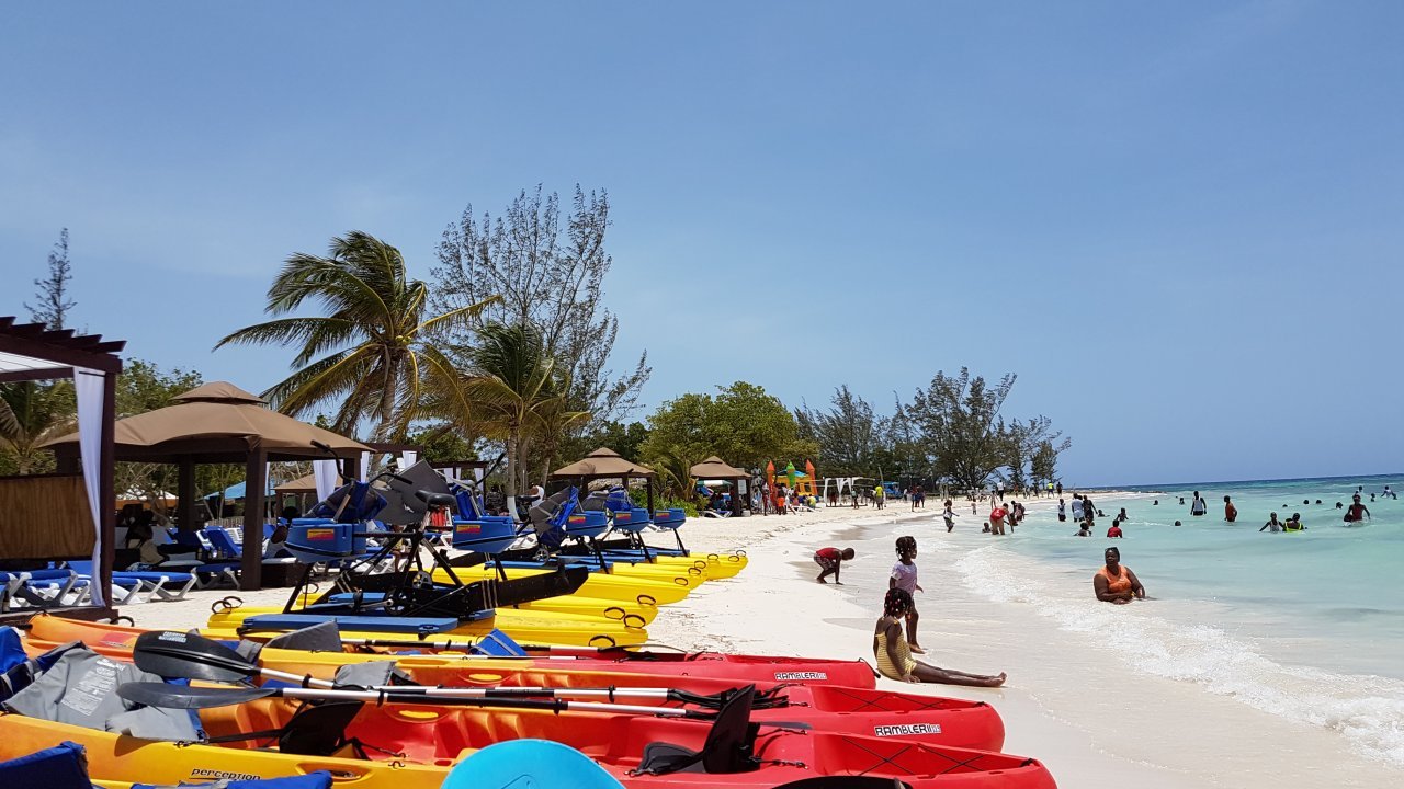 ساحل بلوواترز (Bluewaters Beach Clubs) — 2