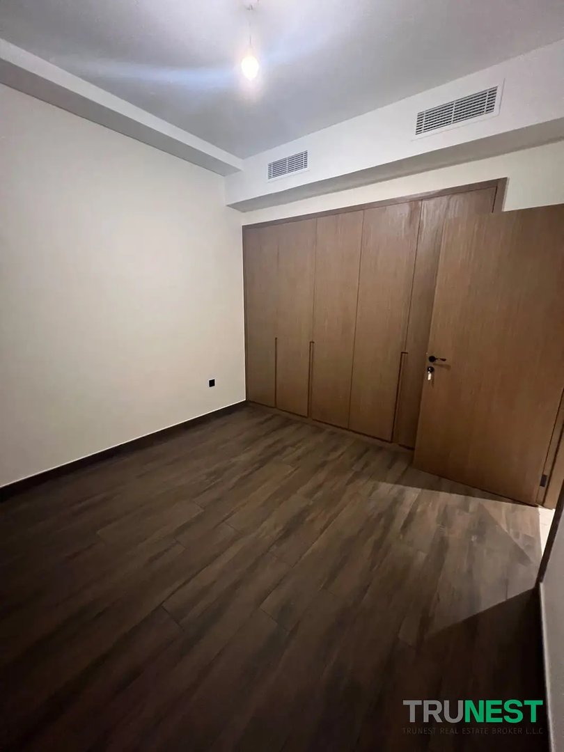 4-Bedroom Townhouse in DAMAC Lagoons | Single Row | Ready to Move In | Near Entrance — 6