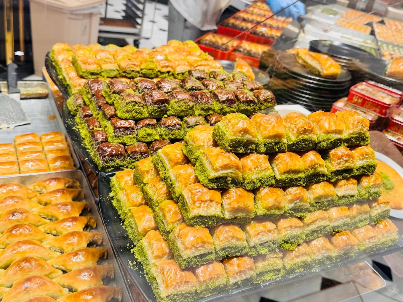 Hafiz Mustafa 1864 Dubai Mall