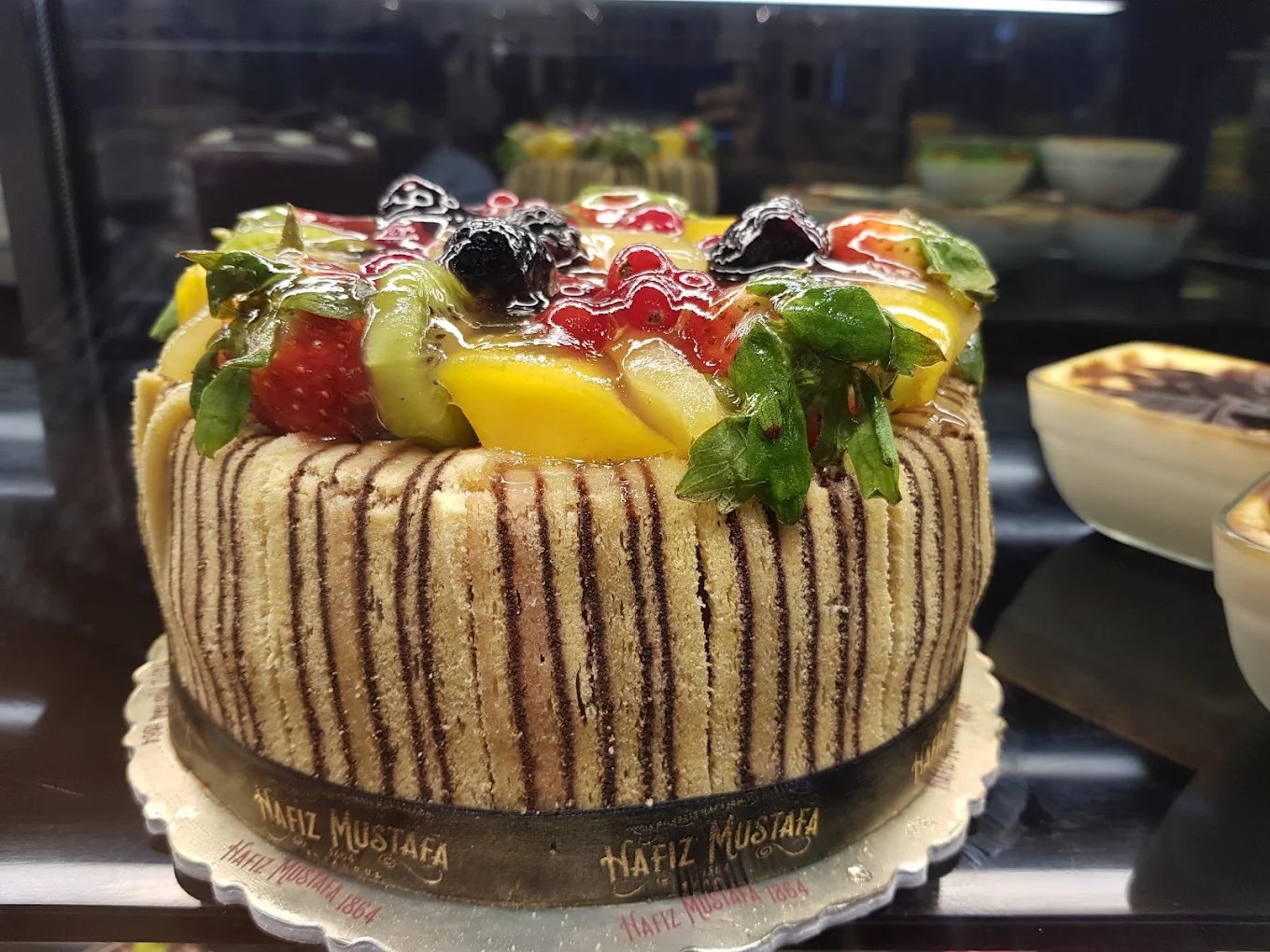 Hafiz Mustafa 1864 Dubai Mall - 4