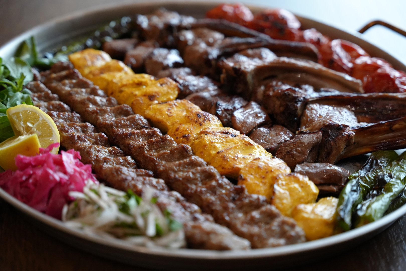 رستوران هیزم پلاس