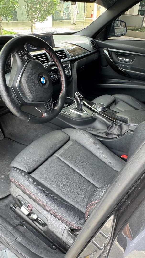 BMW 330i کمترین کیلومتر — 7