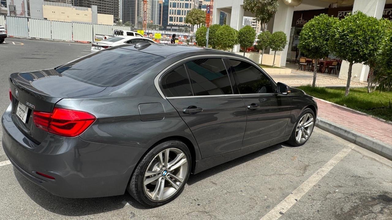 BMW 330i کمترین کیلومتر — 4