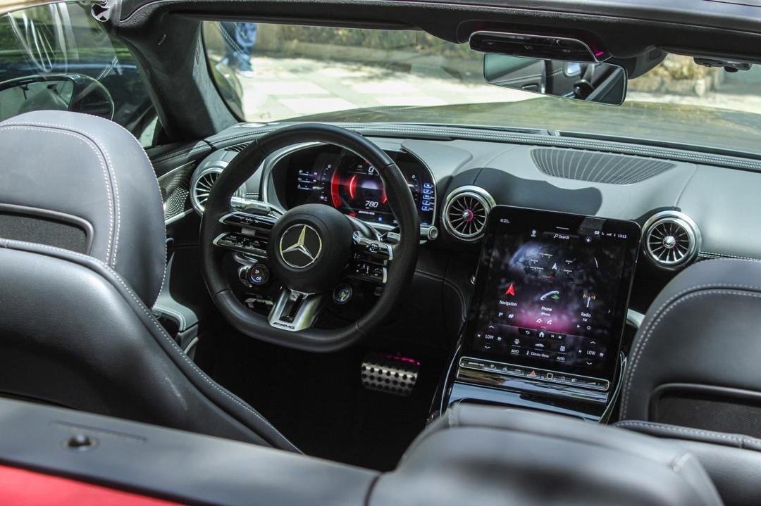 Mercedes-Benz — 6