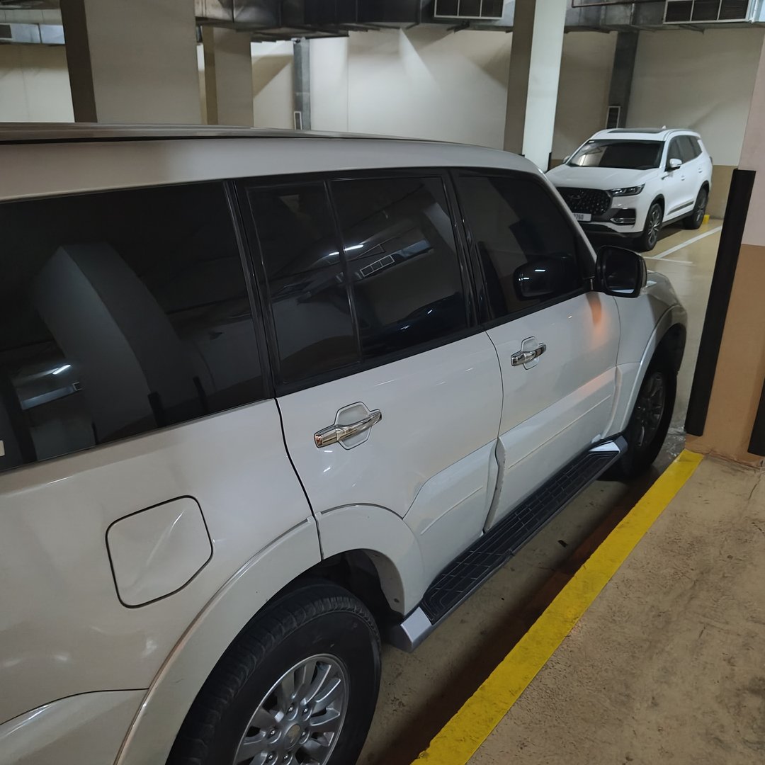 For Sale Mitsubishi Pajero GLS — 5