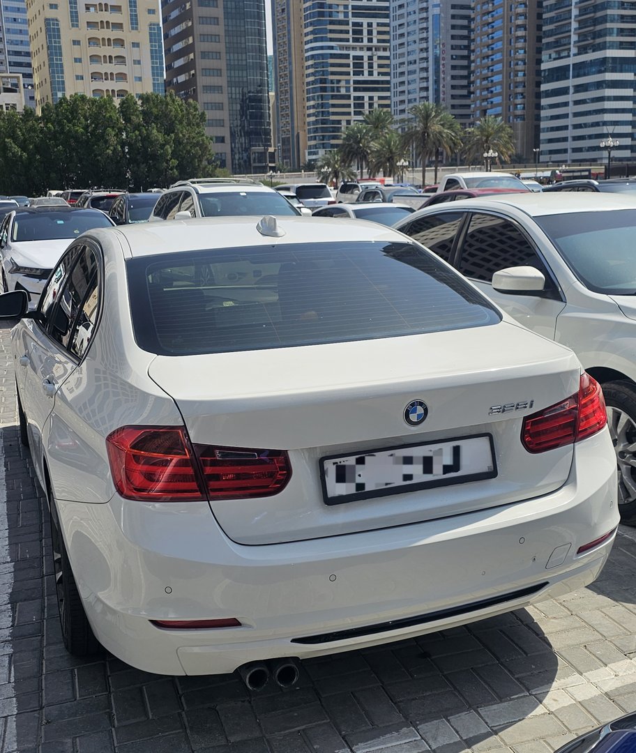 بی‌ام‌و 328i مدل 2014 سفید ۱۷۵ هزار کارکرد – بسیار تمیز- GCC — 4