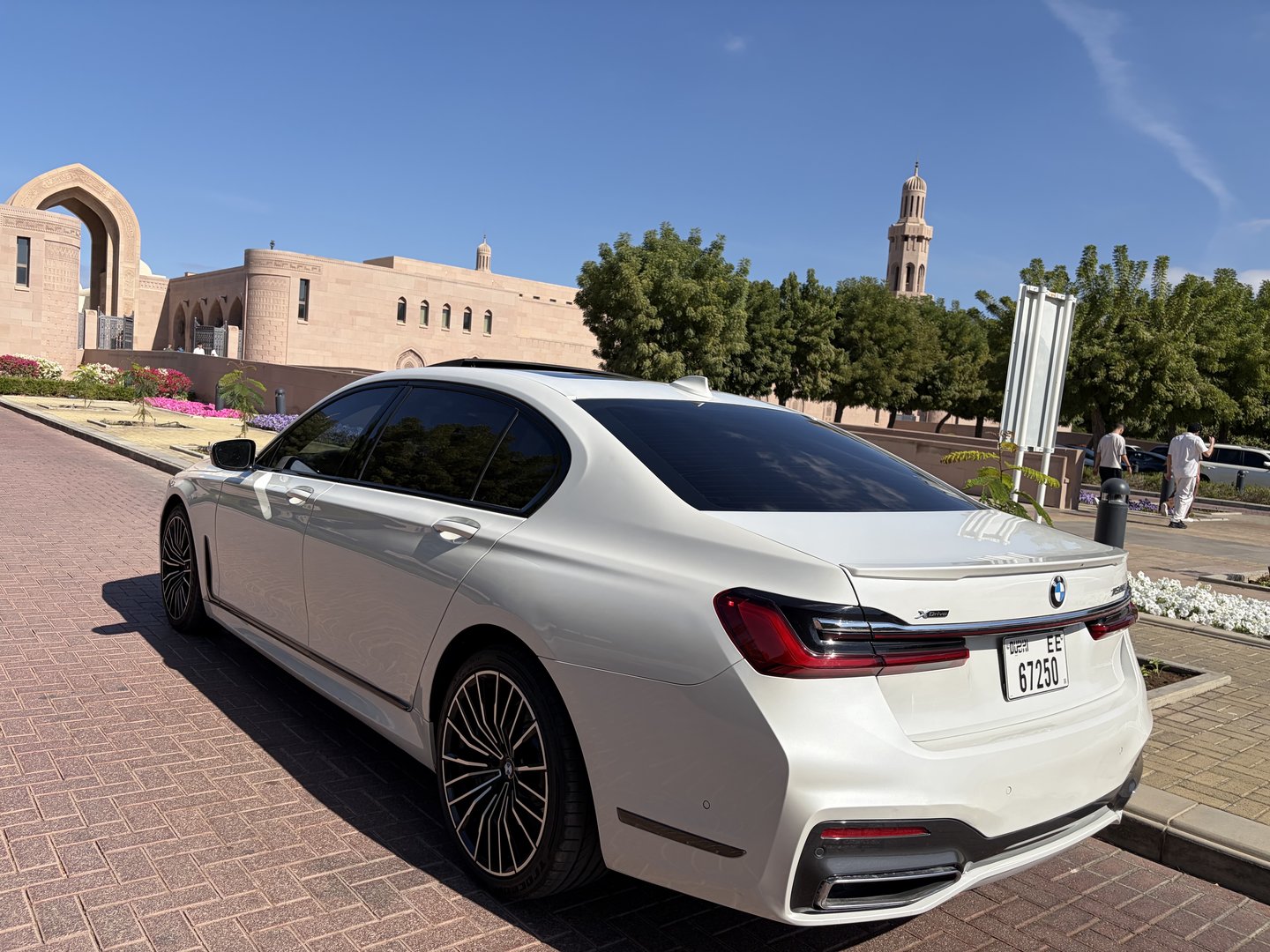 BMW 750 LI — 9