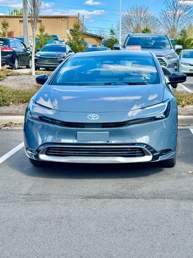 TOYOTA PRIUS 2025 — 8