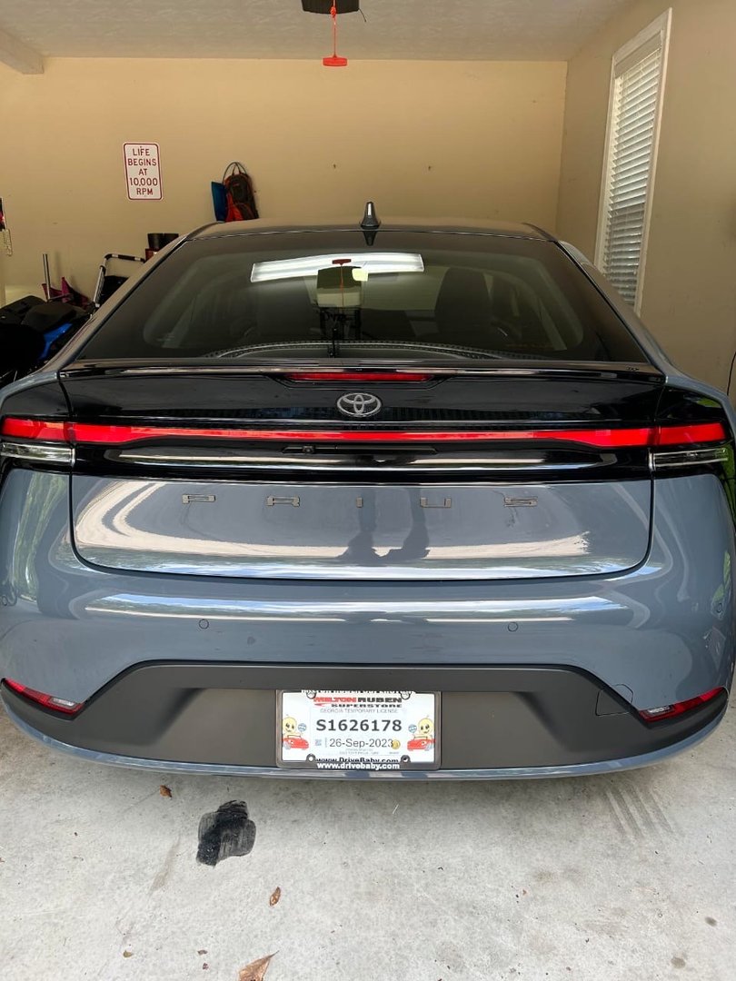 TOYOTA PRIUS 2025