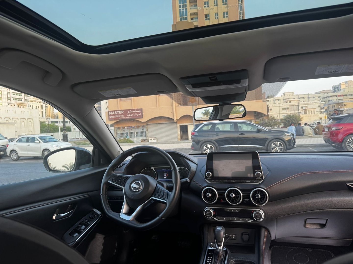 Nissan Sentra 2022 SR-low KM — 2