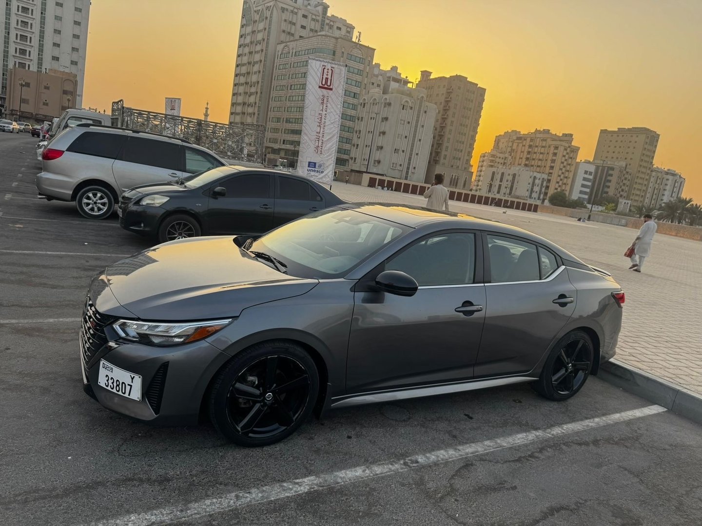 Nissan Sentra 2022 SR-low KM — 5