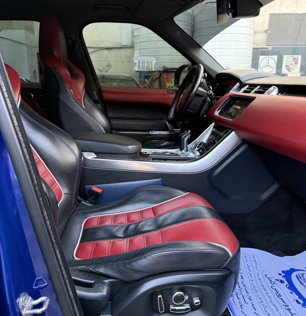 Range Rover Sport SVR GCC