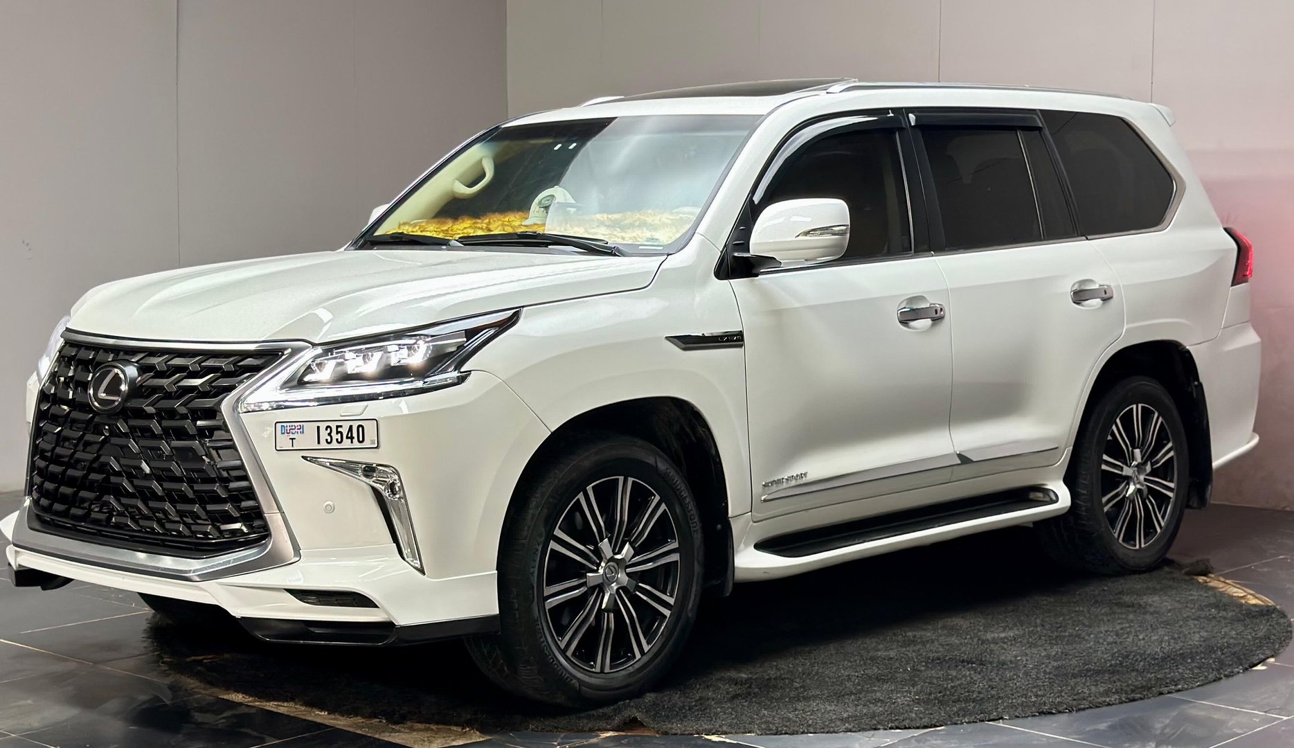 Toyota lexus lx570 مدل 2012