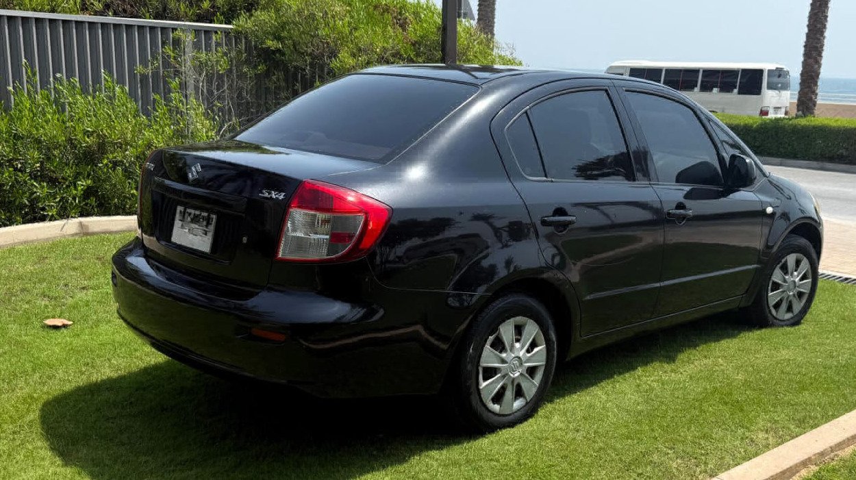Suzuki SX4 2011 Black خودرو سوزوکی