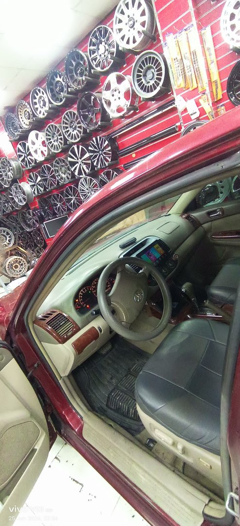کمری مدل 2006 چهار سیلندر آمریکایی