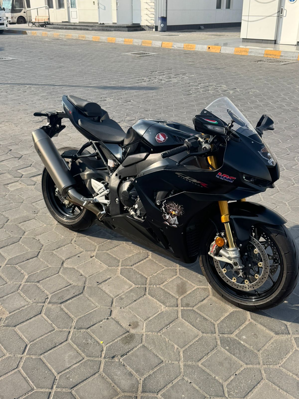 HONDA CBR1000RRR-SP 2025