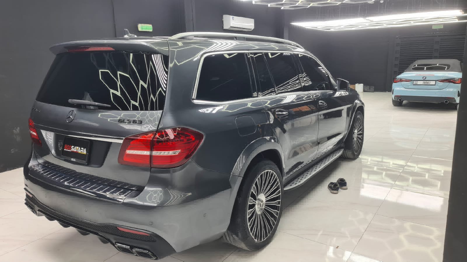 AMG and Maybach Style | 100,000 KM | Excellent Condition Price: 149,000 AED – Negotiable Vehicle Details • Model: Mercedes-Benz GLS 450 4MATIC • Year: 2019 • Specifications: USA Specs • Mileage: Approximately