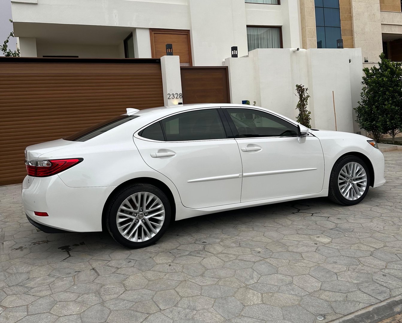 LEXUS ES 350 — 5
