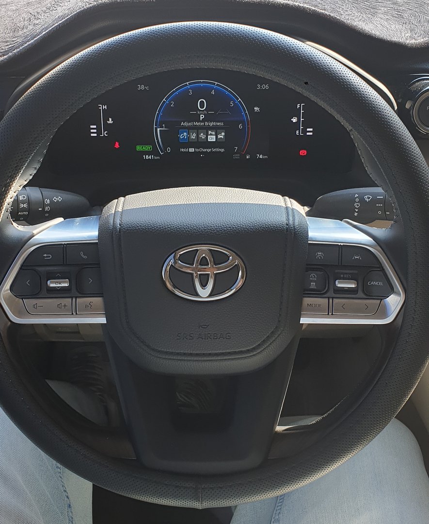 LAND CRUISER GXR HYBRID FULL OPTION 2026 — 5