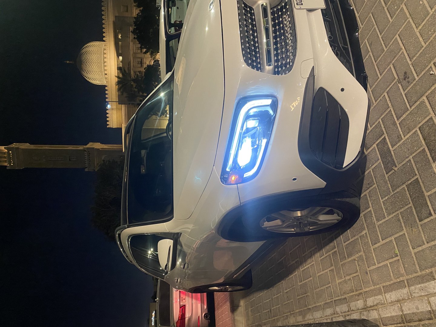 Mercedes Benz GLB250 4Matic — 6