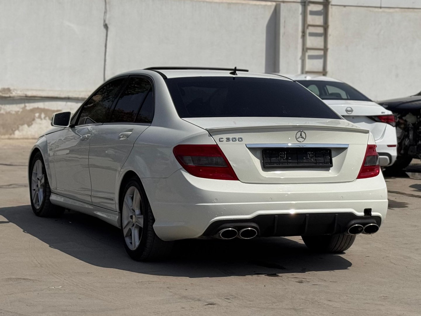 c300