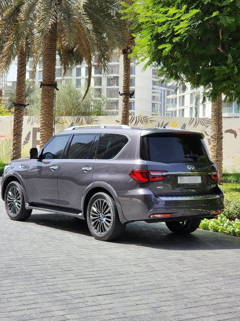 Infiniti QX80 2023