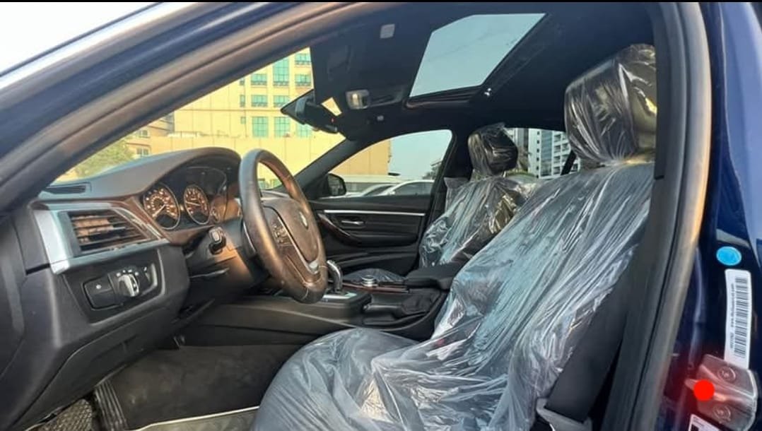 بی ام دبليو سپورت 330i — 6