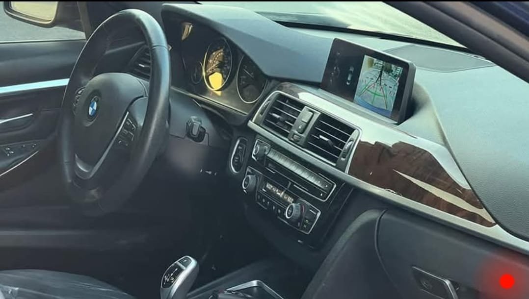 بی ام دبليو سپورت 330i — 5
