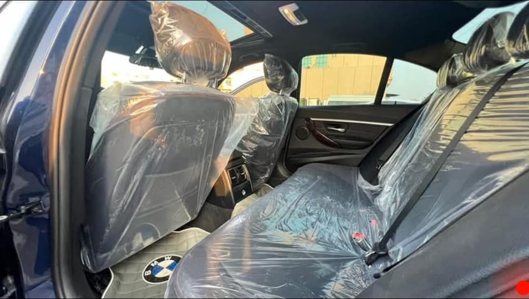 بی ام دبليو سپورت 330i — 7