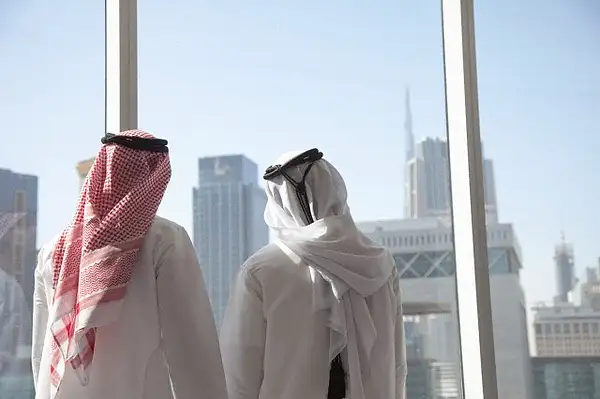 امارات استفاده تبلیغاتی از لباس ملی را محدود کرد
