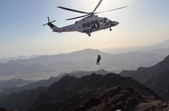 Dubai Police's Extensive Operation Finds Lost Hiker in Hatta After Two Days