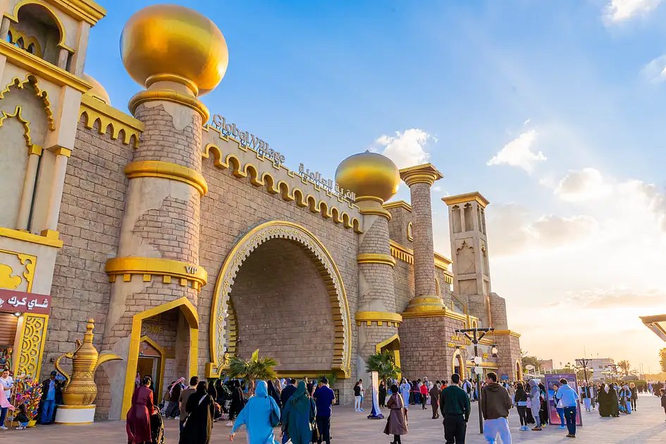 امشب هر بلیت گلوبال ویلیج، شانس برنده شدن یک جایزه ۱۰ میلیون درهمی را دارد