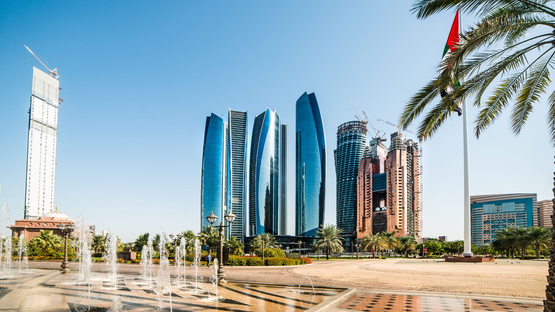 أجر الإجازة في الإمارات؛ يجب أيضًا دفع بدل النقل