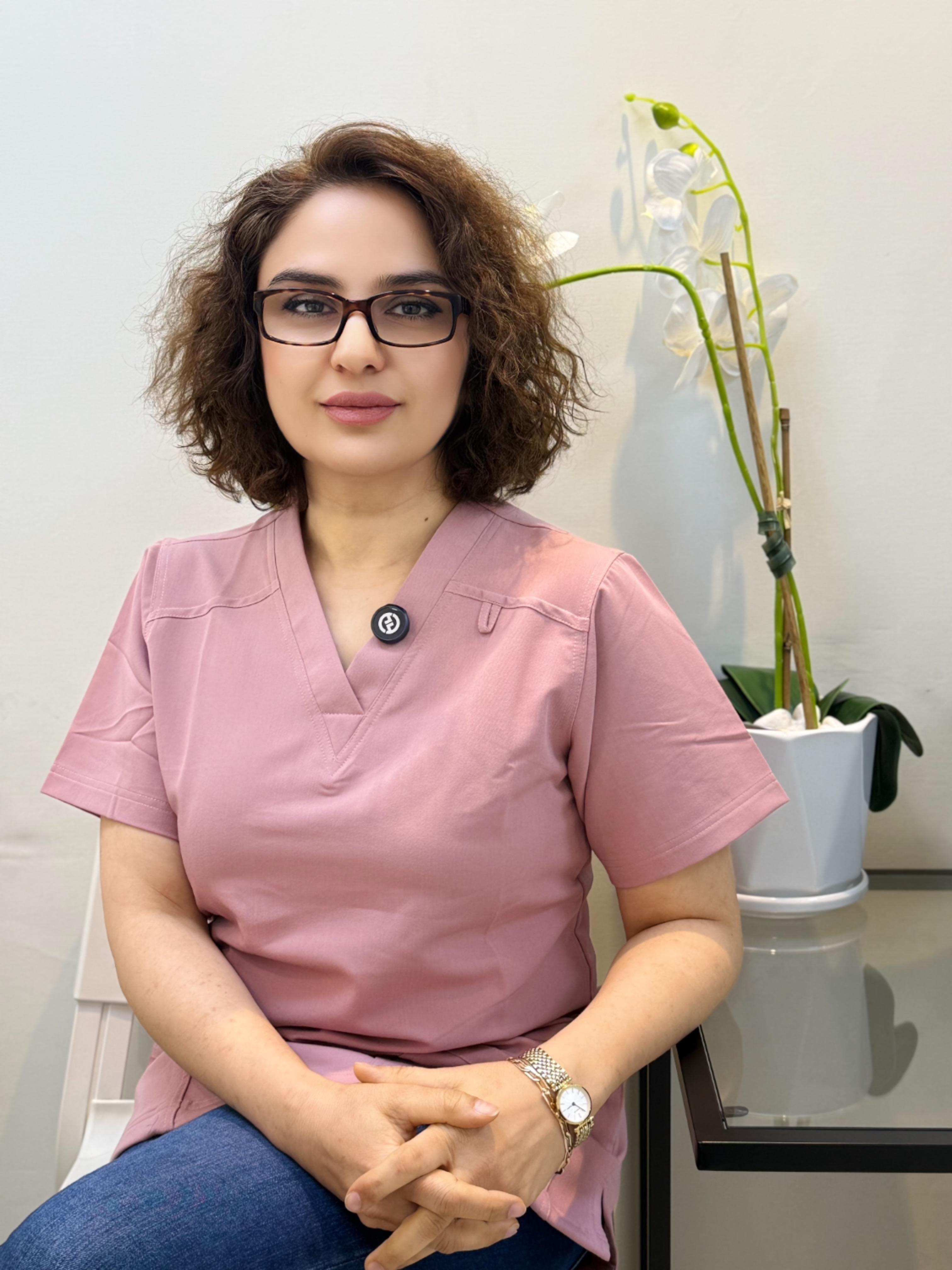 دکتر تکتم یاوری